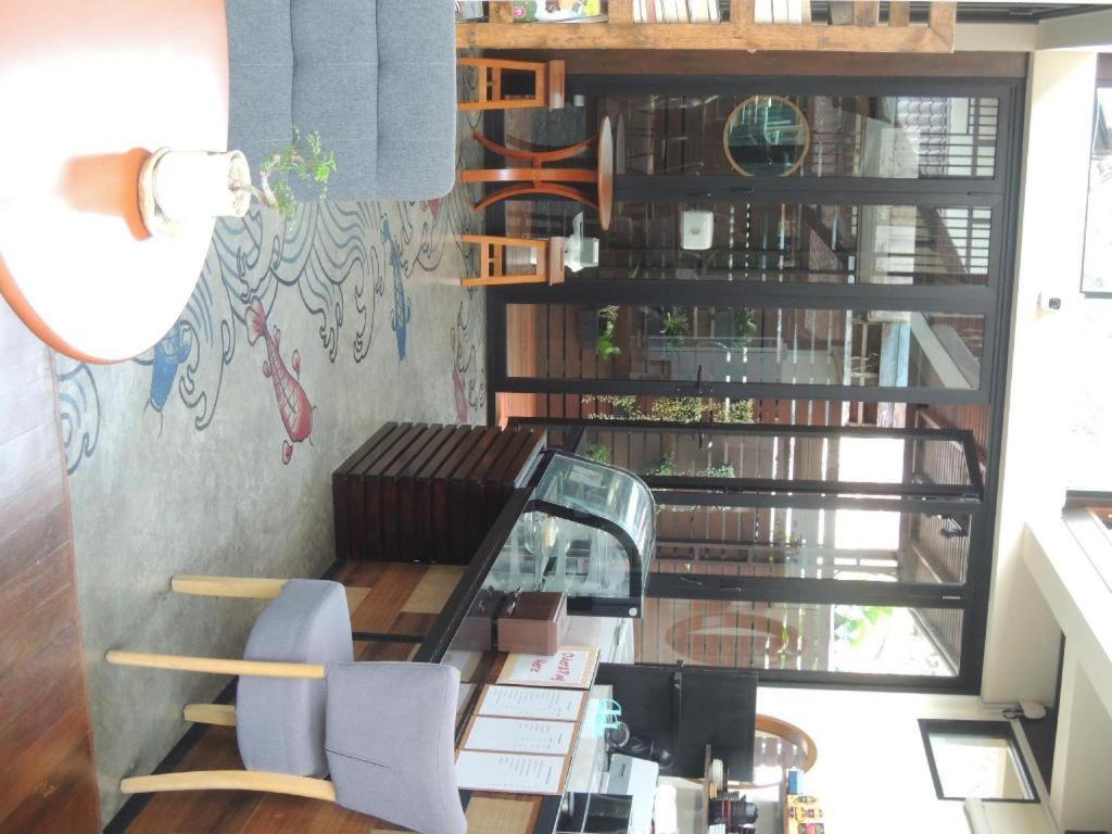 Aiims Tales Canal Boutique House Bangkok Bagian luar foto