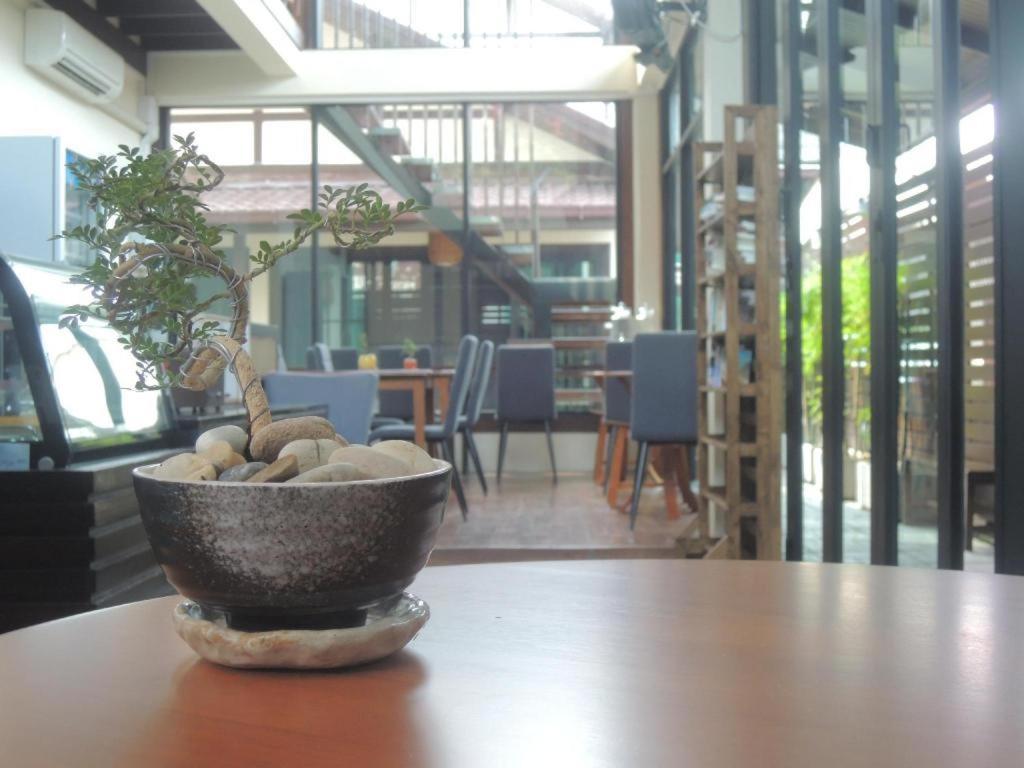 Aiims Tales Canal Boutique House Bangkok Bagian luar foto