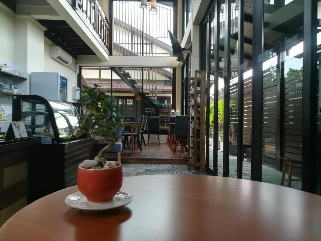 Aiims Tales Canal Boutique House Bangkok Bagian luar foto