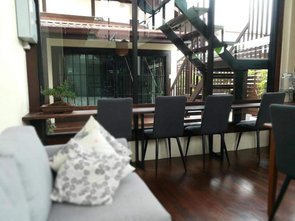 Aiims Tales Canal Boutique House Bangkok Bagian luar foto