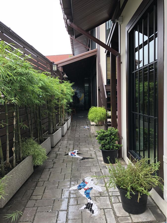 Aiims Tales Canal Boutique House Bangkok Bagian luar foto